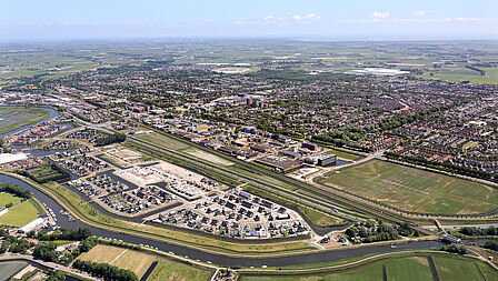 Luchtfoto van Westpoort en De Scheg in Heerhugowaard