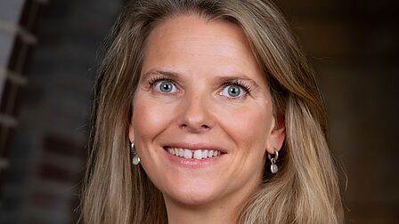 Portretfoto van Hélène Bakker