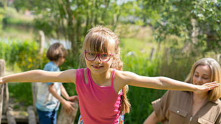 Kind in de speeltuin 
